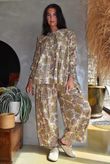 Annie 1972 Shirring Pleat Barrel Pant Caffe Latte